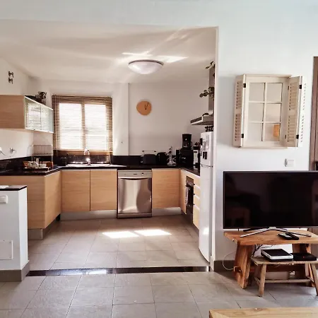 Casa Volcanes Tatil Evi Costa Teguise